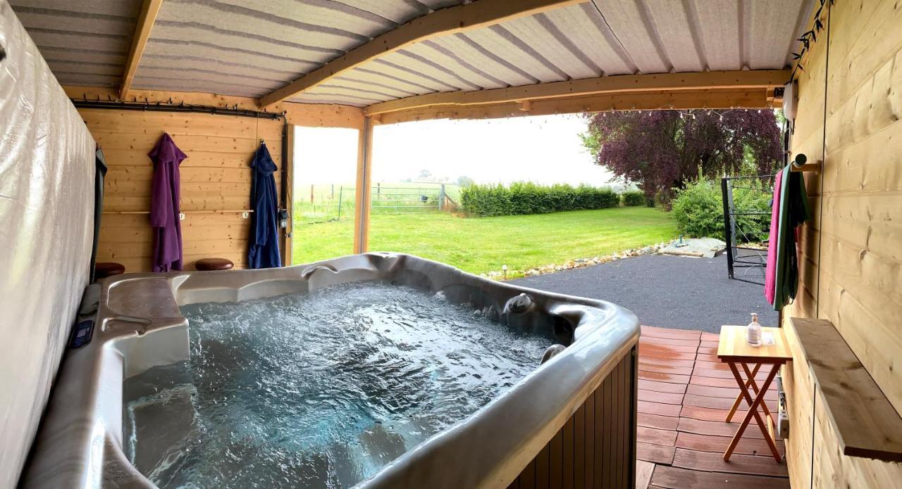 Grand-Reng Le Chateau De Frankie Spas-Saunas מראה חיצוני תמונה